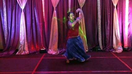 'Dhol Baaje Dance'- Sunny Leone - Ek Paheli Leela