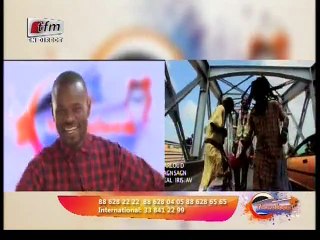 Pape Cheikh Diallo se défoule sur "Sagn Sagn" de Carlou D, et crée une danse