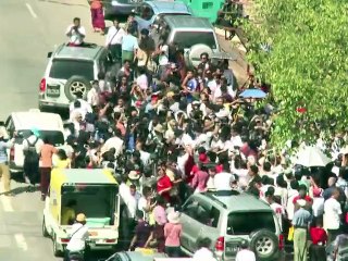 Elections en Birmanie: victoire écrasante en vue pour Aung San Suu Kyi (2)