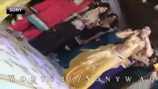 Pakistani Beautiful Girl Hot Dance In Wedding