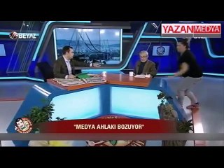 Ali Rıza Hoca Genelevden Gelen Mesajı Duyunca Ağladı