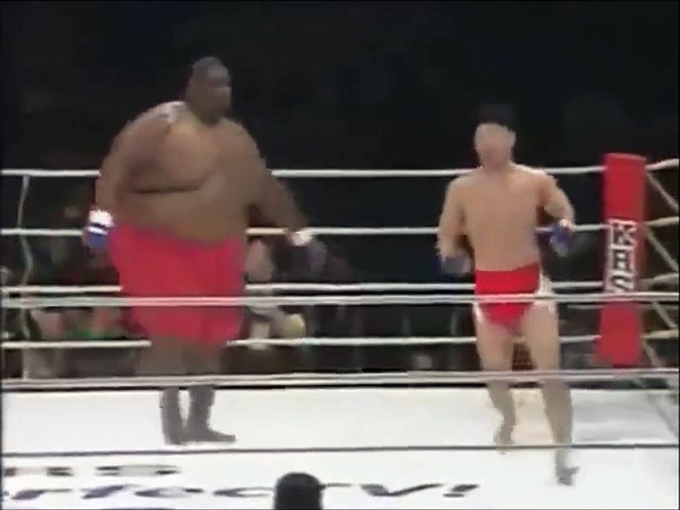 گارنٹی ہے ایسی کمال کی لڑائی آپ نے پہلے کبھی نہیں دیکھی ہوگی