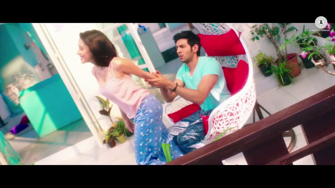 Moorakh - Official Video - Pyaar Ka Punchnama 2 - Divya Kumar - Hitesh Sonik