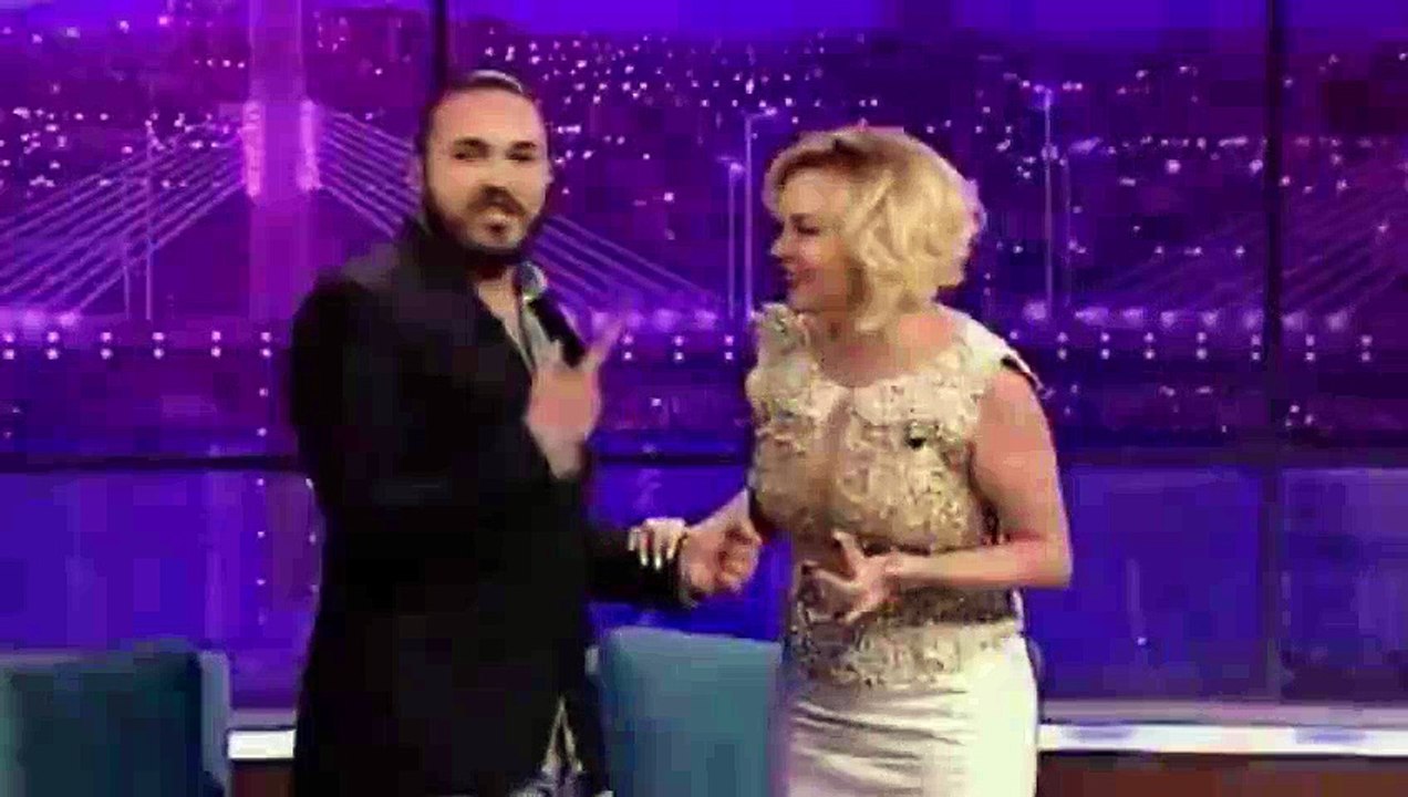 نوفل عطاها لا تقرا لا تكتب المنال عمارة   أحسن عمل خيري ماعادش تغنّي ؟