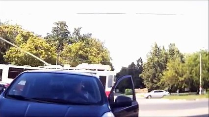 海外の交通事故の瞬間まとめ映像 part31　ドライブレコーダー。