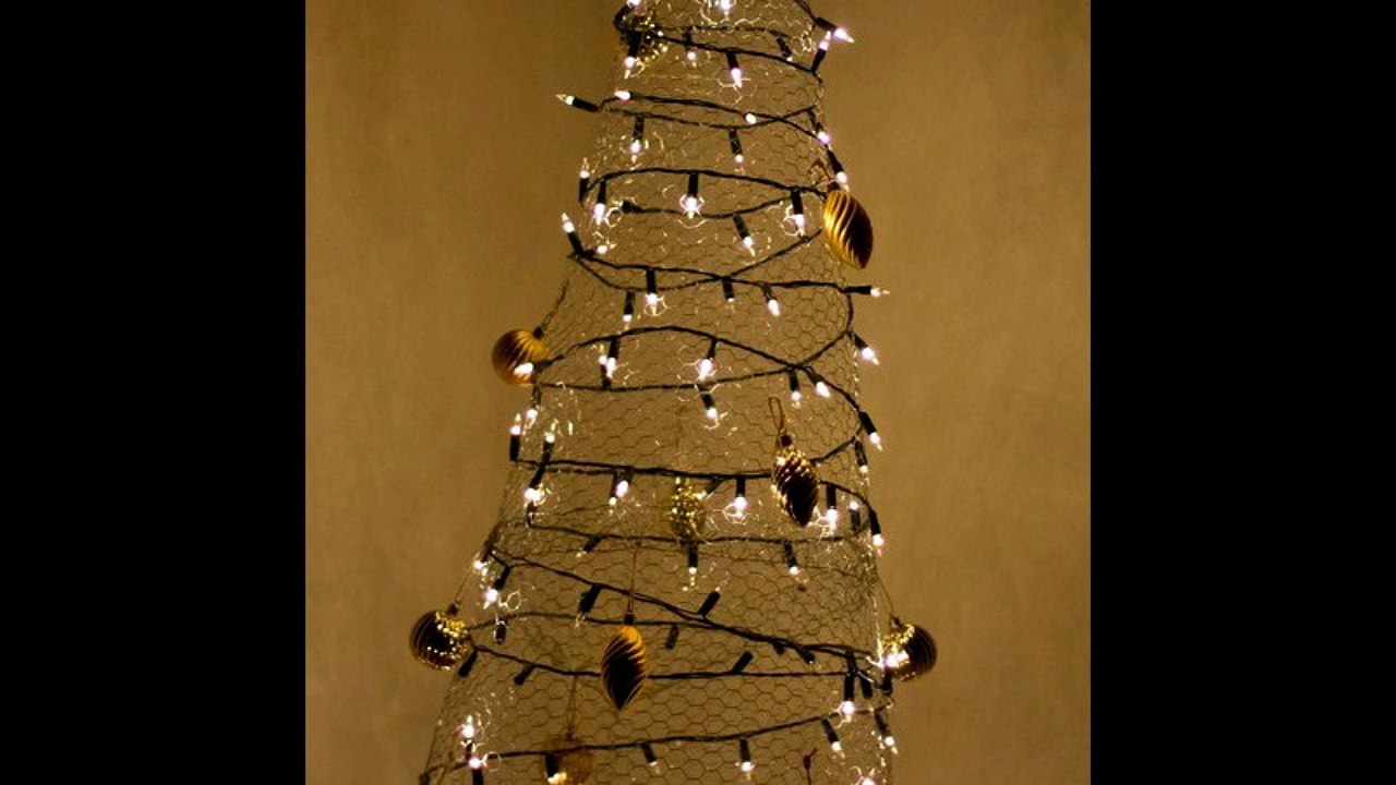 wire christmas tree