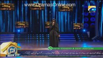 See What Happened When a Girl Came in Burqa for Singing