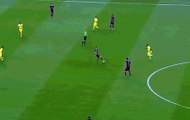 Passing between Iniesta and Busquets