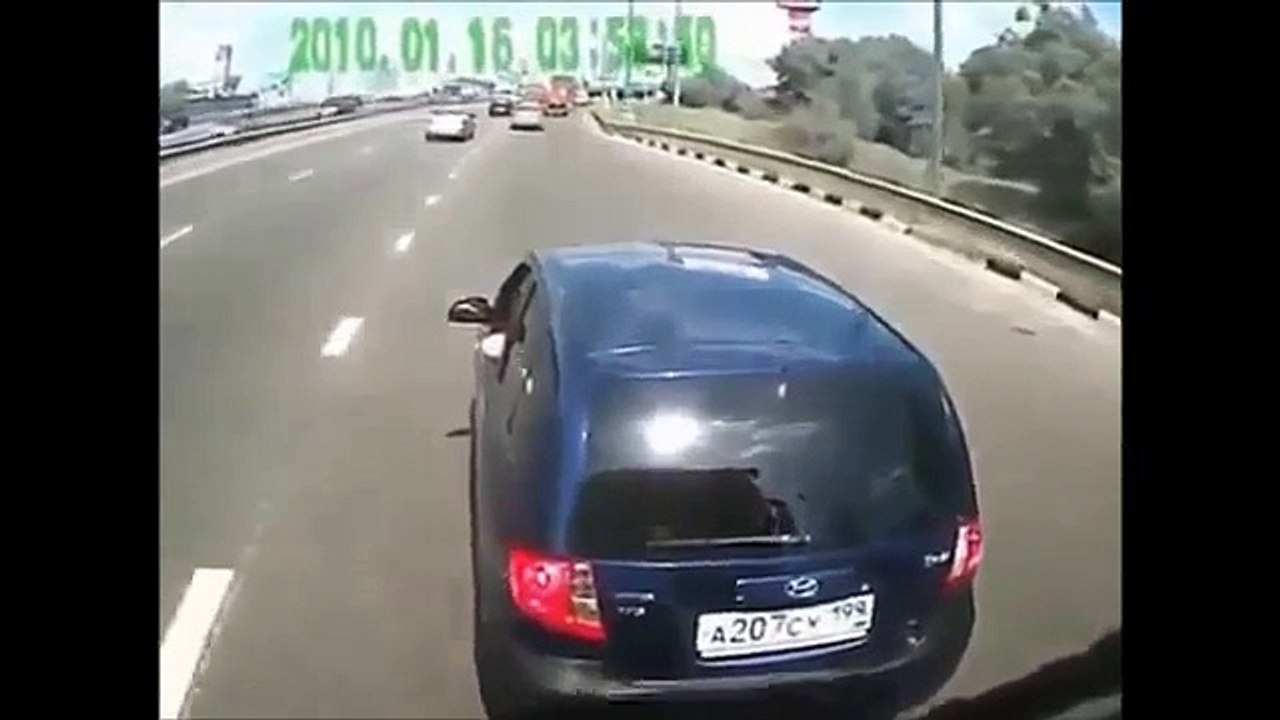 Car Crash Compilation October 2014, Car Crashes Caught On Camera 2014