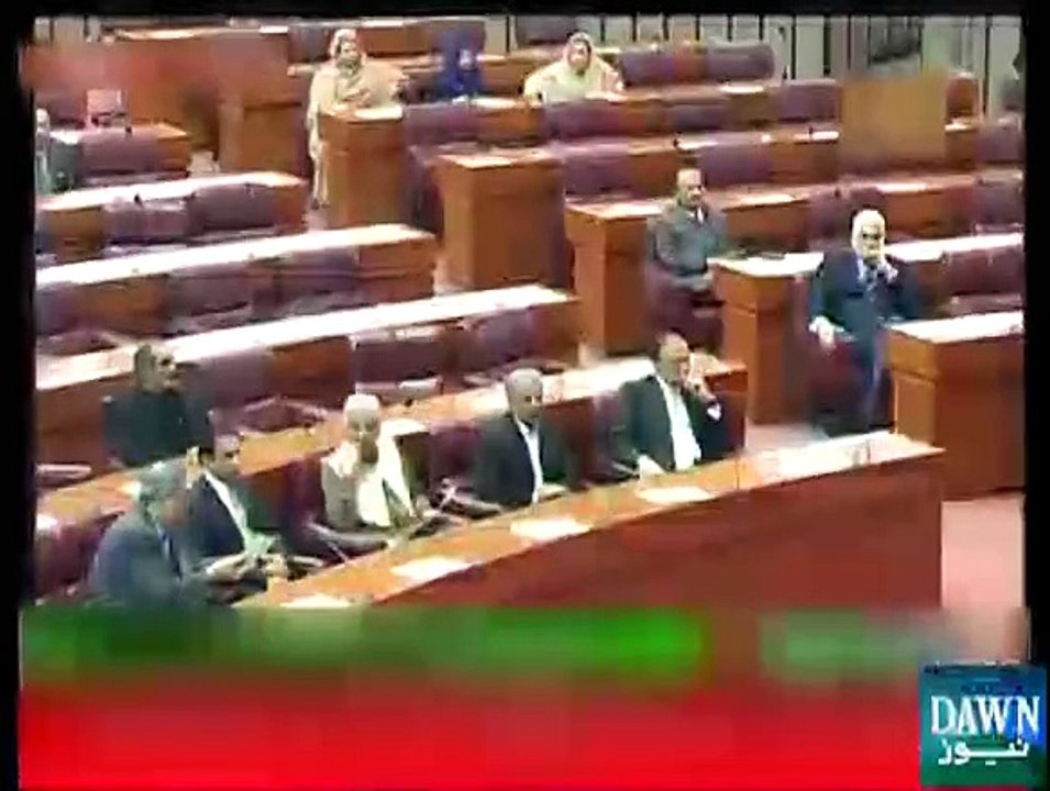 Imran votes for NA speaker post