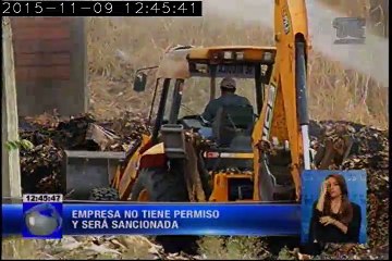 Bomberos asaltados mientras combatían un incendio