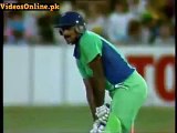 Imran Khan Hits bat on Brain Lara-Rare Video