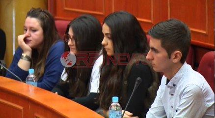 Veliaj me rrjetin e te rinjve: Trefishim buxheti dhe kartë transporti me impulse- Ora News