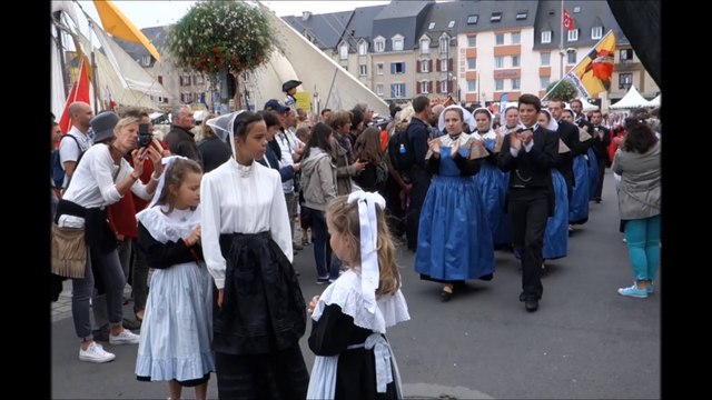 Festival du chant de marin - Les spectacle de rue - Paimpol 2015 - partie 2