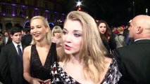 Jennifer Lawrence embrasse Natalie Dormer sur la bouche