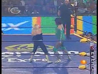 Cynthia Moreno, Polvo de Estrellas & Sexy Star vs. Faby Apache, Mary Apache & Pimpinela Escarlata (AAA - 01.02.2010)
