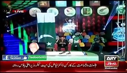 Shoaib Akhtar Using Harsh Words for Pakistani's in India and Umar Shareef and Anwar Masood Responded