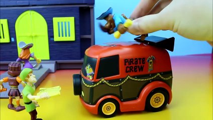 Scooby-Doo Captain Scooby and the Pirate Fort Mega Set