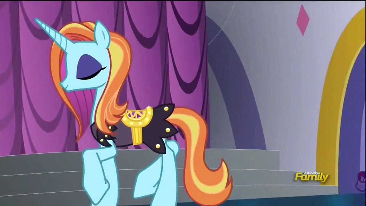 [1080p] Rarity opens Canterlot Boutique