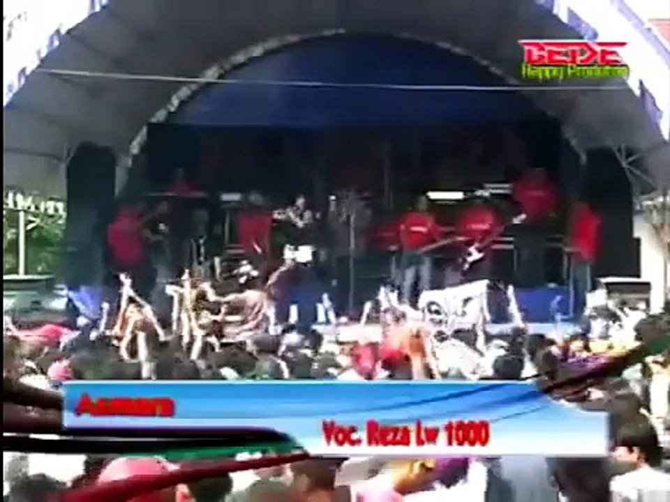 Hot 1 Dangdut KoplomSaweram Pegang dada