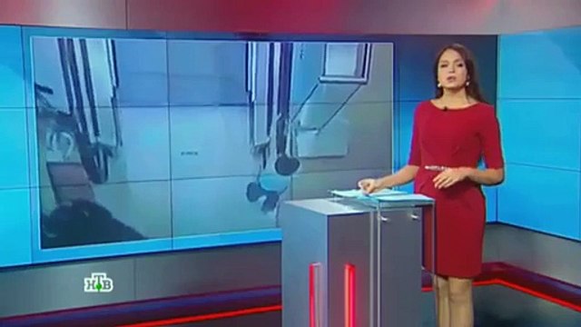 Взбесившийся эскалатор скинул ребенка со второго этажа торгового центра