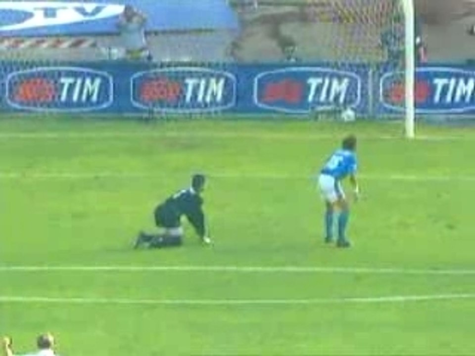 Calcio - vaccata del portiere
