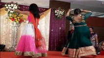 Pakistani Mehndi Girls  Dance on Dhol Bajy Song