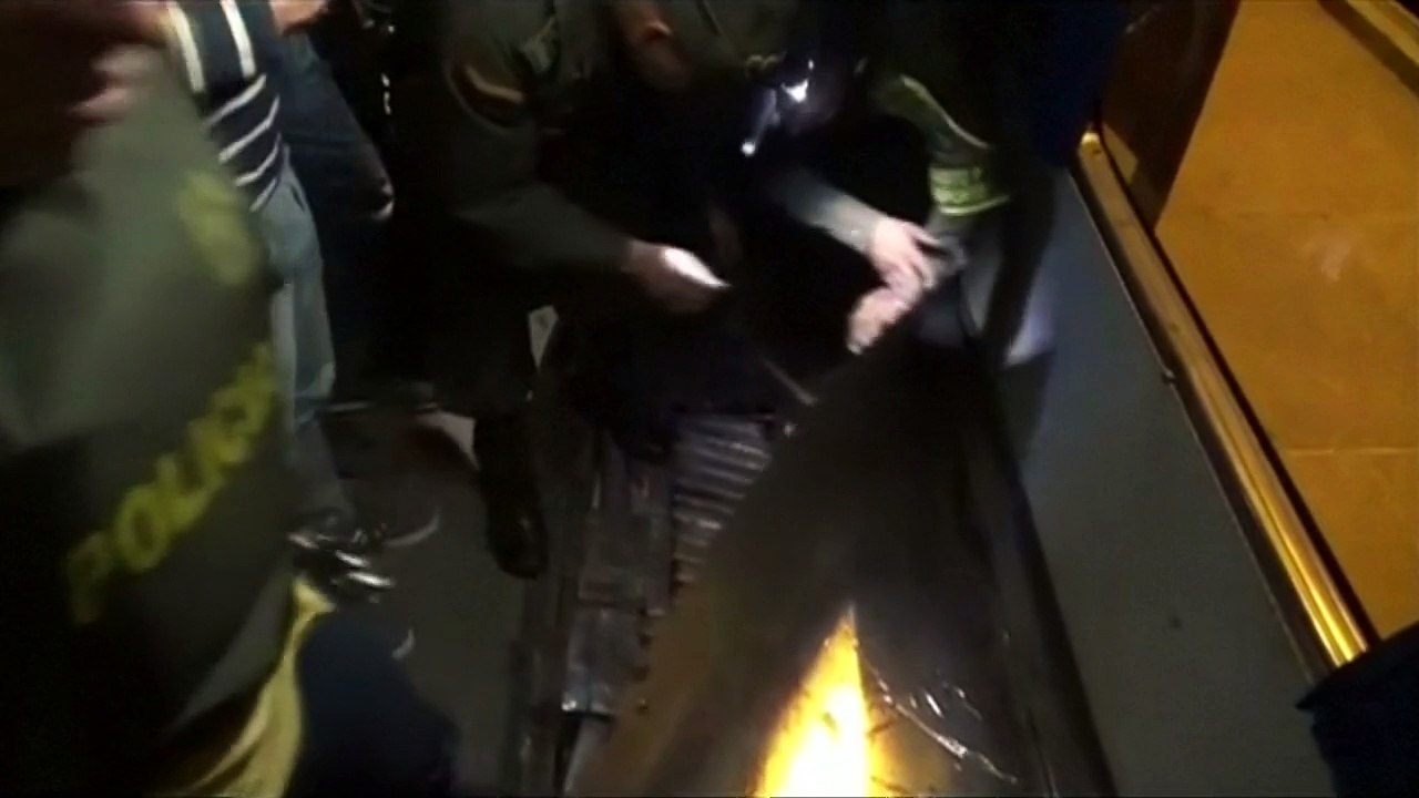 Police seize half ton of cocaine from buses in Colombia