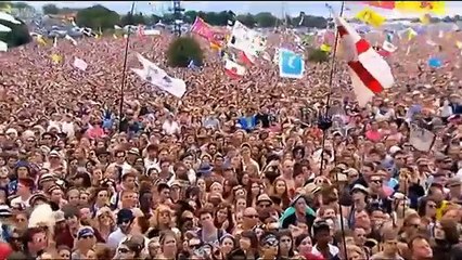 Dolly Parton - Glastonbury 2014 - 2/2