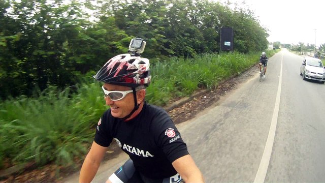 Passeio de bicicleta Speed com a família nas rodovias da Serra, Pindamonhangaba, SP, Brasil