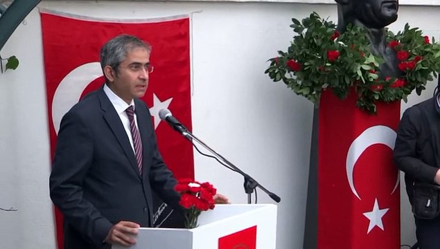 BASKONSOLOS AKINCI NIN 10 KASIM KONUSMASI GUMULCINE