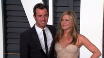 Justin Theroux constantemente le dice a Jennifer Aniston que ella es 'hermosa'