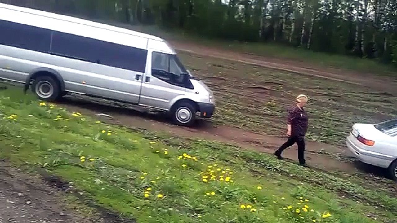Как в России пробки объезжают