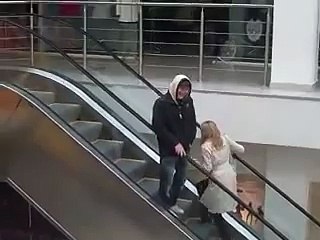 Блондинка и эскалатор (Владивосток)Russian FANNY VIDEO