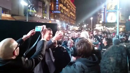 Cristiano Ronaldo tente le record de selfies en 180 secondes