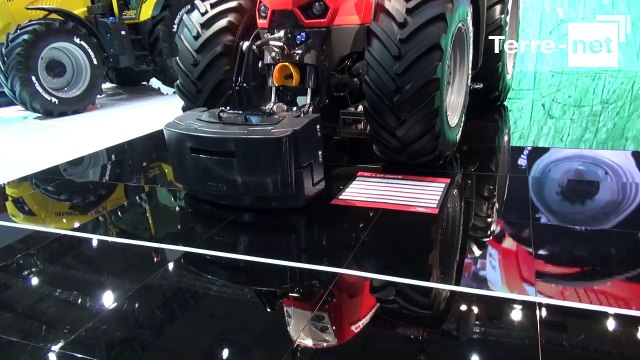 X 8.6, Mc Cormick sort les chevaux!