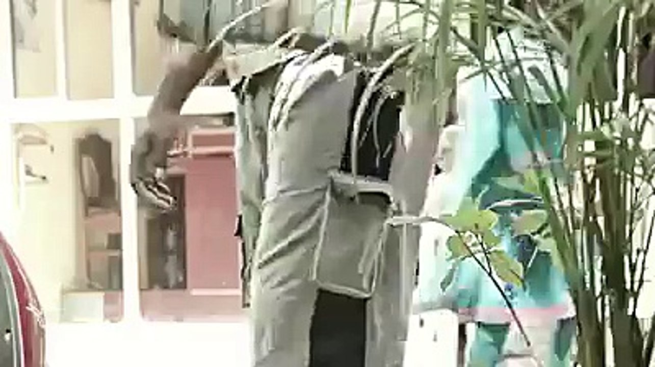 Dusro ki Madad karo :)