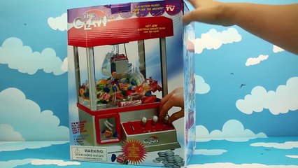DisneyToysFan - Claw Machine Full of Surprise Toys from Frozen, Inside Out, Minions, and B