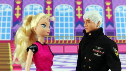 Anna Saves Elsa from Marrying Captain Hook and Rescues Jack Frost. DisneyToysFan