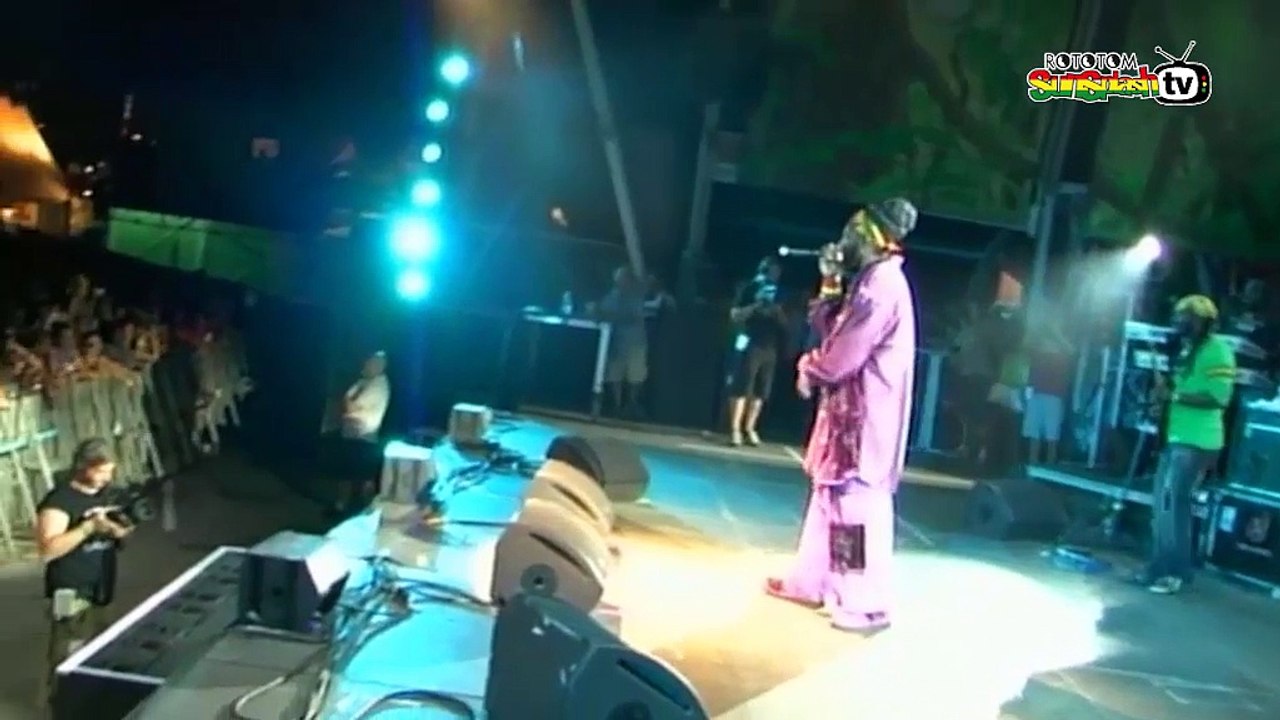 CAPLETON live @ Main Stage 2011