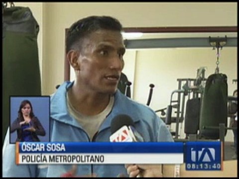 Policías metropolitanos se preparan para toreos de Kick Boxing