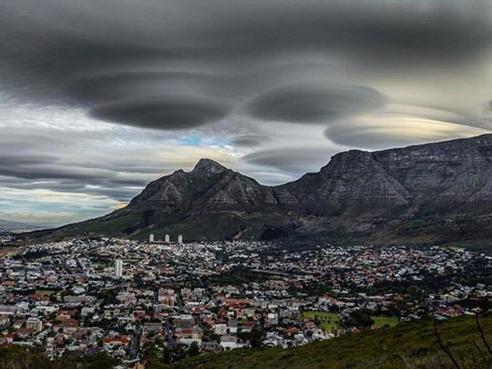UFO Clouds Spotted Over South Africa