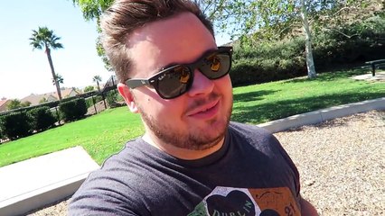 PREGNANT BELLY TICKLES!