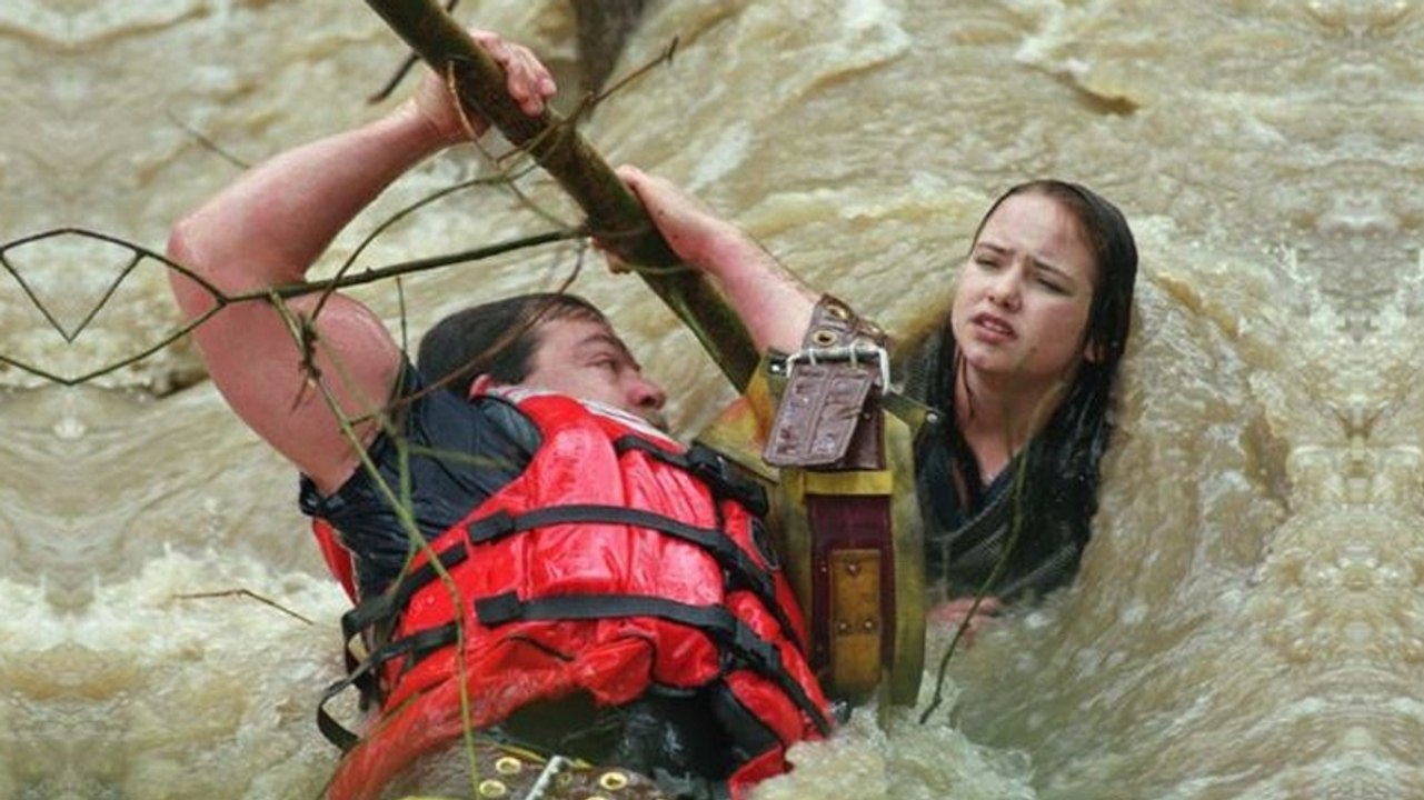 Ten Real Life Heroic Incidents Caught On Camera | Real Life Heros | Faith In Humanity