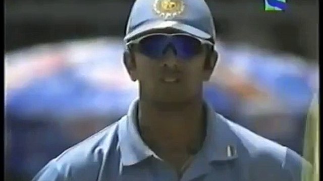 Virat Kohli Use Abusing Language With Crowd After Out in ... - 640 x 360 jpeg 29kB