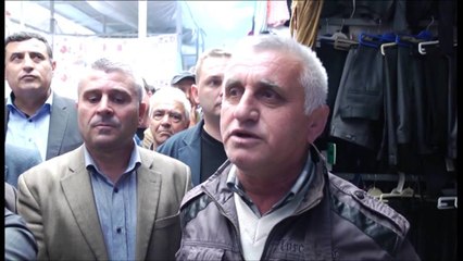 Takimi në Ballsh.  Basha premton 500 mln euro në vit për ekonominë