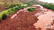 Imagens aéreas mostram mar de lama invadindo  Rio Doce