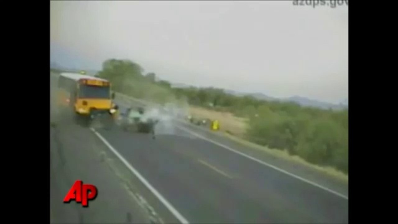 Car Crashes Caught On Camera 2014   Fatal Car Crashes #3