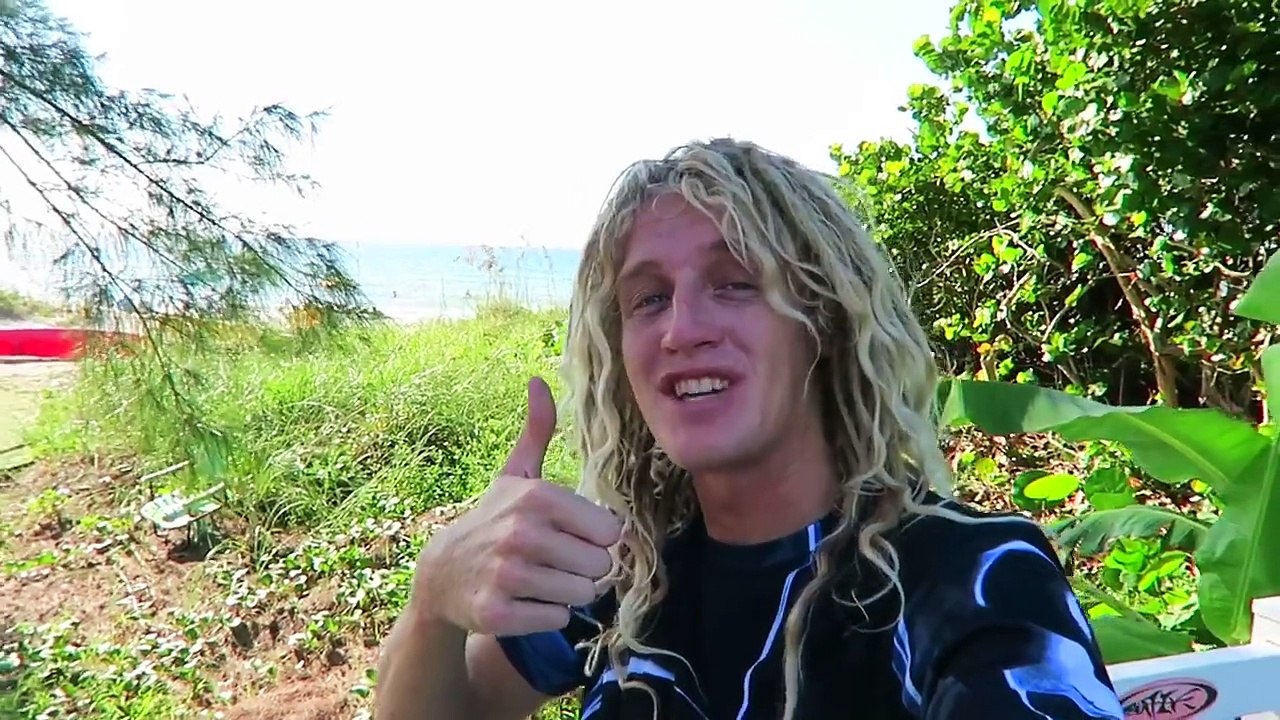 CRAZY TANNING PRANK ON GIRL!! Girl Gets WET