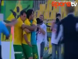 Aras Özbiliz'den muhteşem frikik golü!